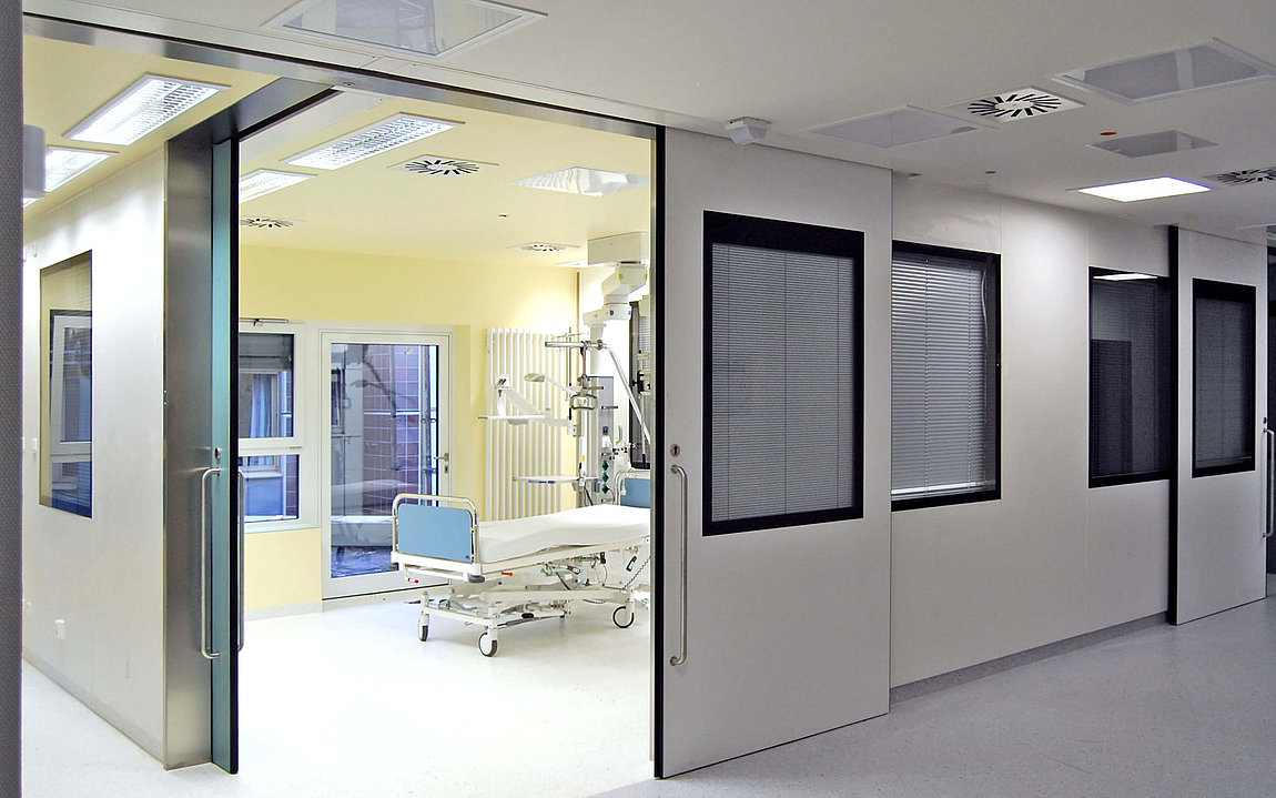 Zugang Intensivzimmer Kreiskrankenhaus Mechernich Zugang zum Intensivzimmer am Kreiskrankenhaus Mechernich