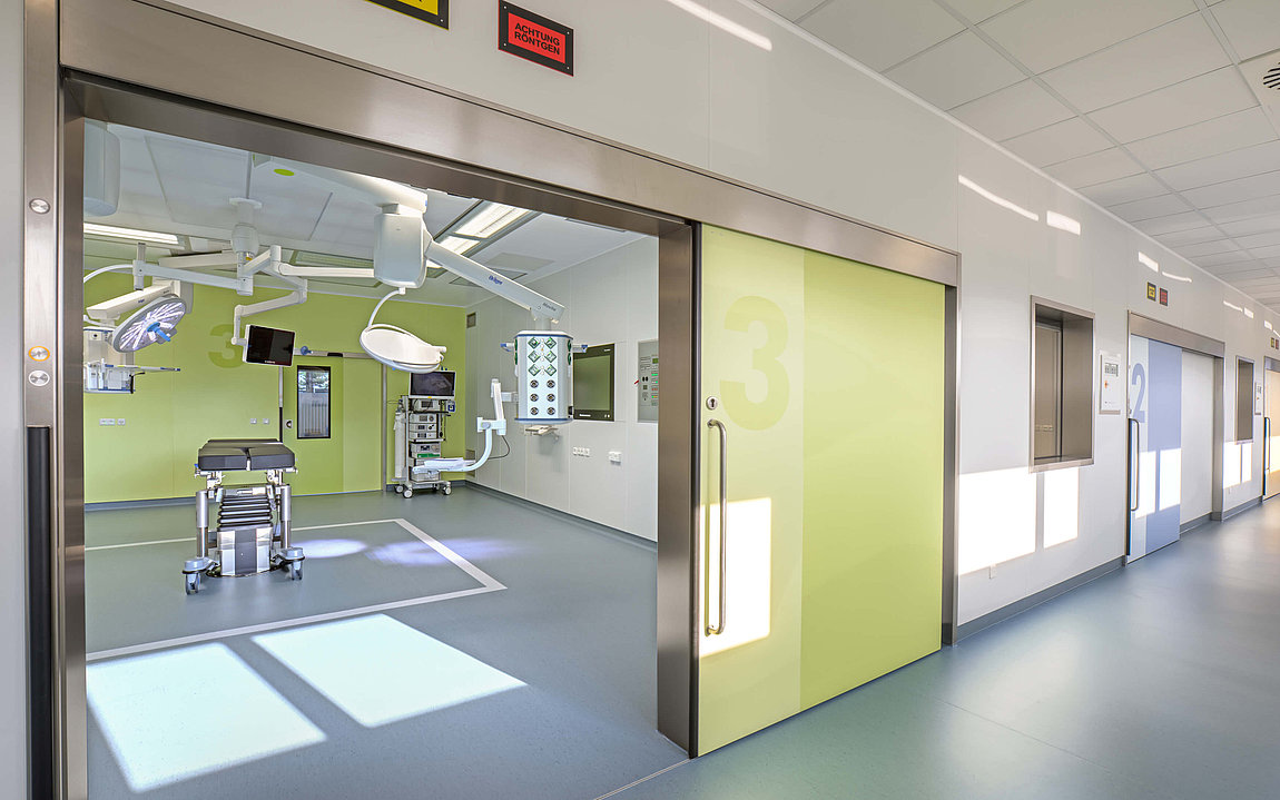 OP-Saal 3 Tuer Kreiskrankenhaus Mechernich Zugang zum OP-Saal 3 im Kreiskrankenhaus Mechernich