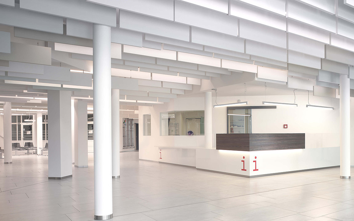 Empfang Kreiskrankenhaus Mechernich Blick auf den Empfang am Kreiskrankenhaus in Mechernich