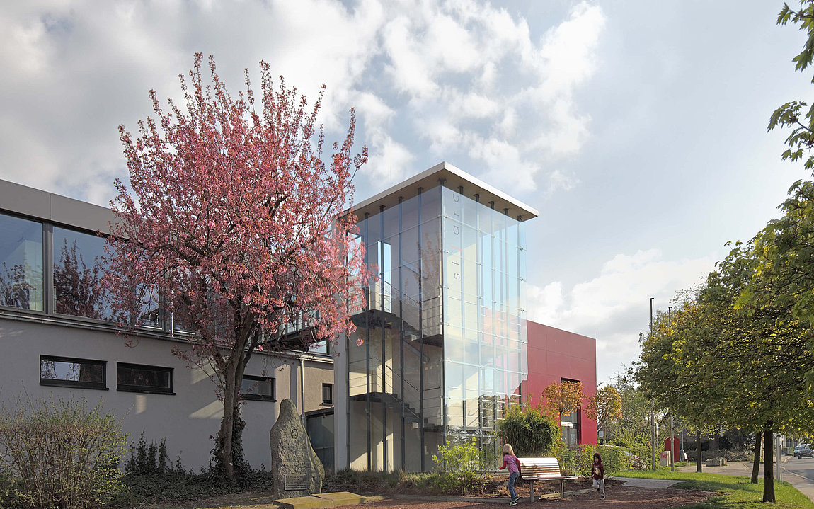 Zugang Buero Stillerarchitekten Essener Strasse Heidehof Hattingen Zugang zum Buero der Stillerarchitekten an der Essener Strasse in Hattingen