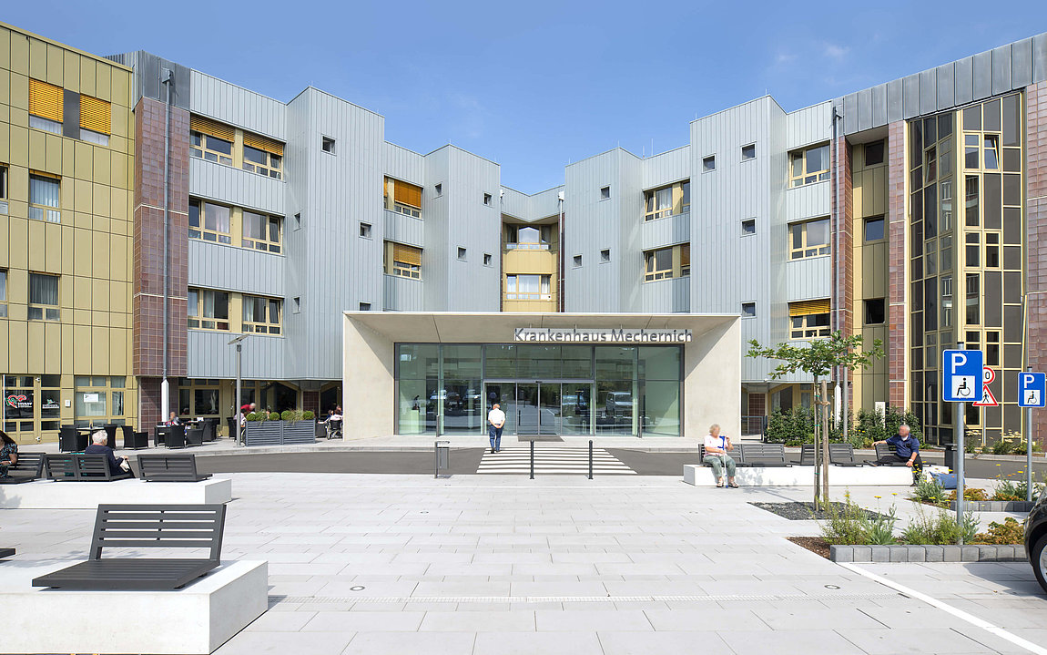 Eingangshalle Kreiskrankenhaus Mechernich Blick auf die Eingangshalle am Kreiskrankenhaus in Mechernich